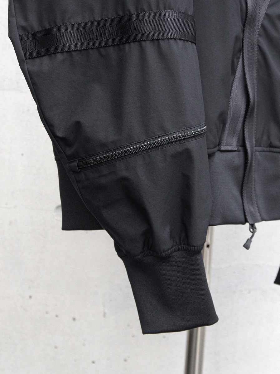 25AW D-VEC × ALMOSTBLACK ディーベック オールモストブラック