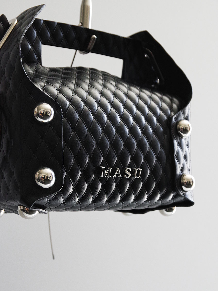 バッグ MASU 25ss LEATHER CAKE MINI BAG BLACK MASU(エムエーエスユー)のLEATHER CAKE MINI BAG BLACK(バッグ