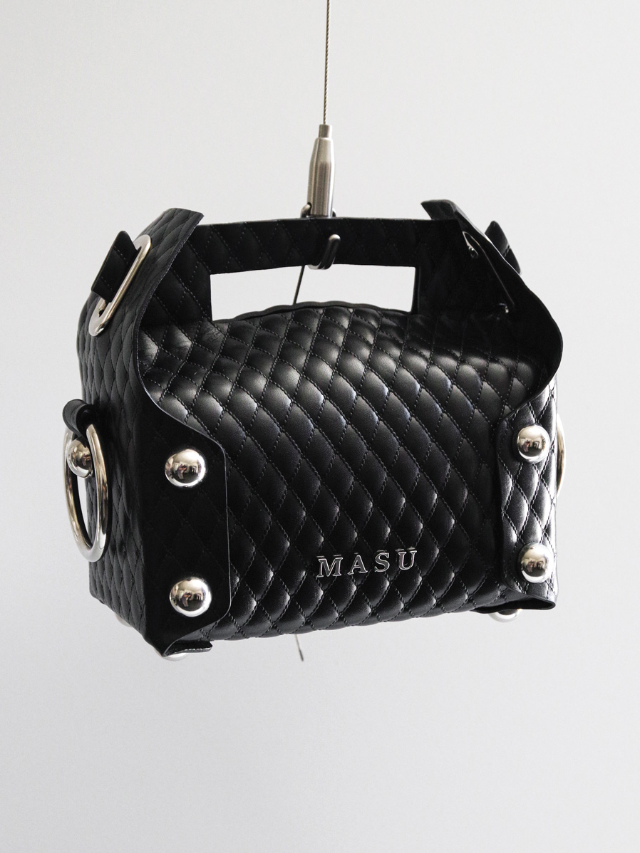MASU LEATHER CAKE BAG(大)     数回使用 MASU 24AW LEATHER CAKE BAG レザーケーキバッグ大